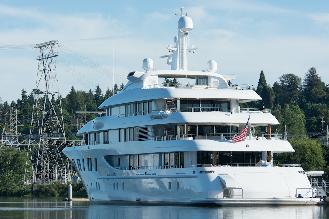 superyacht electric towers rx.jpg